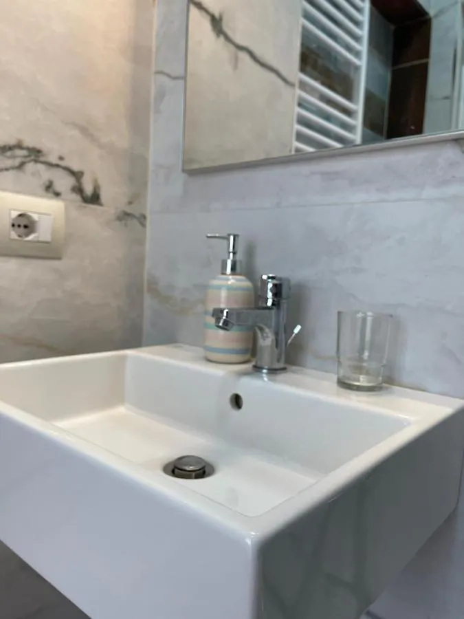 Hotel Vila 15 - Center Tirana 4*,  Albania