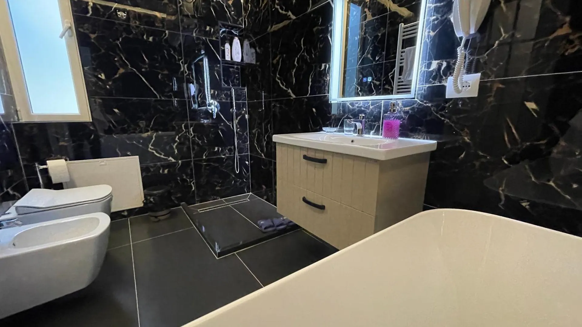 Hotel Vila 15 - Center Tirana Albania